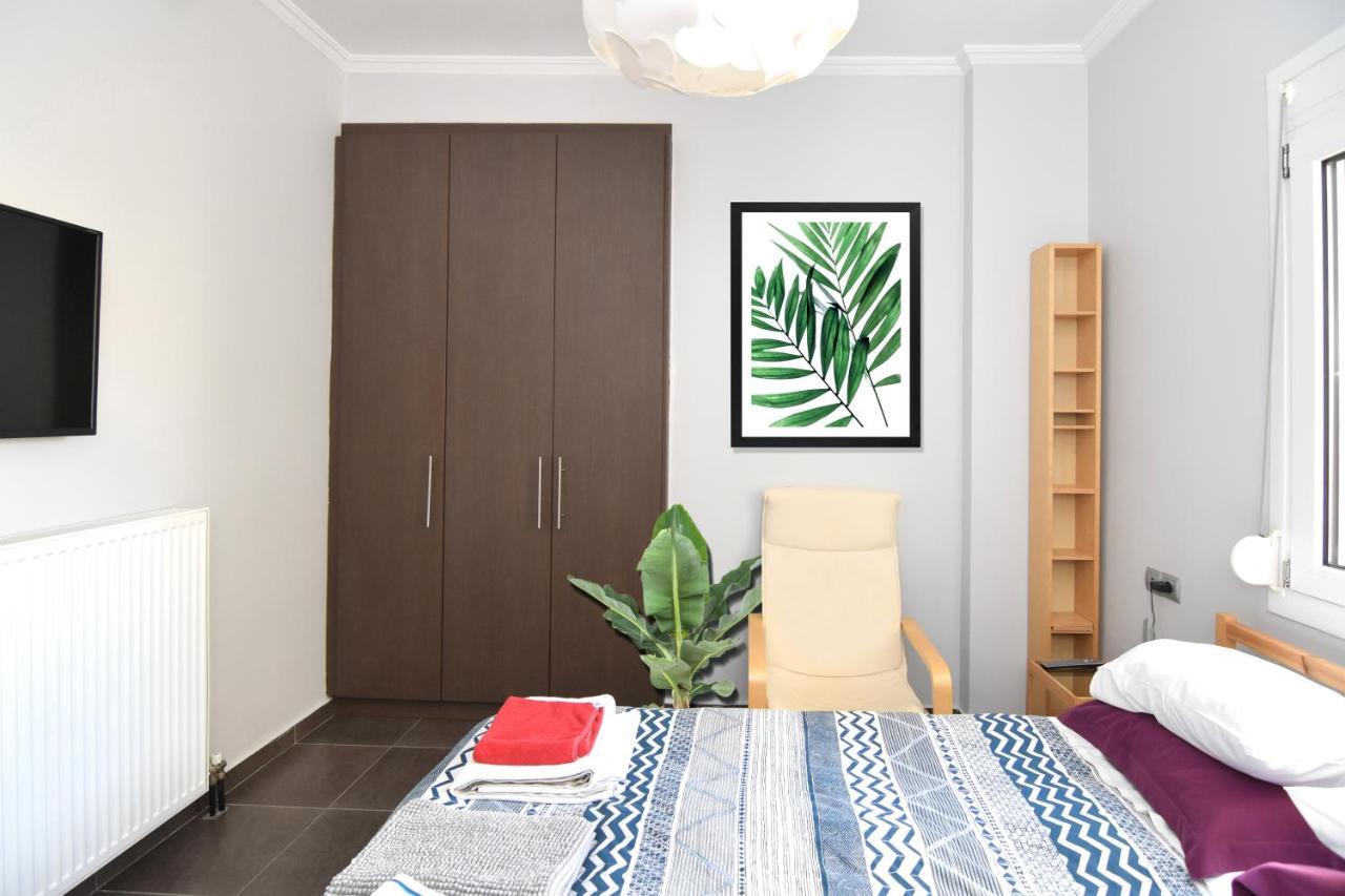 Modern Apartment In The Heart Of The City Лариса Экстерьер фото